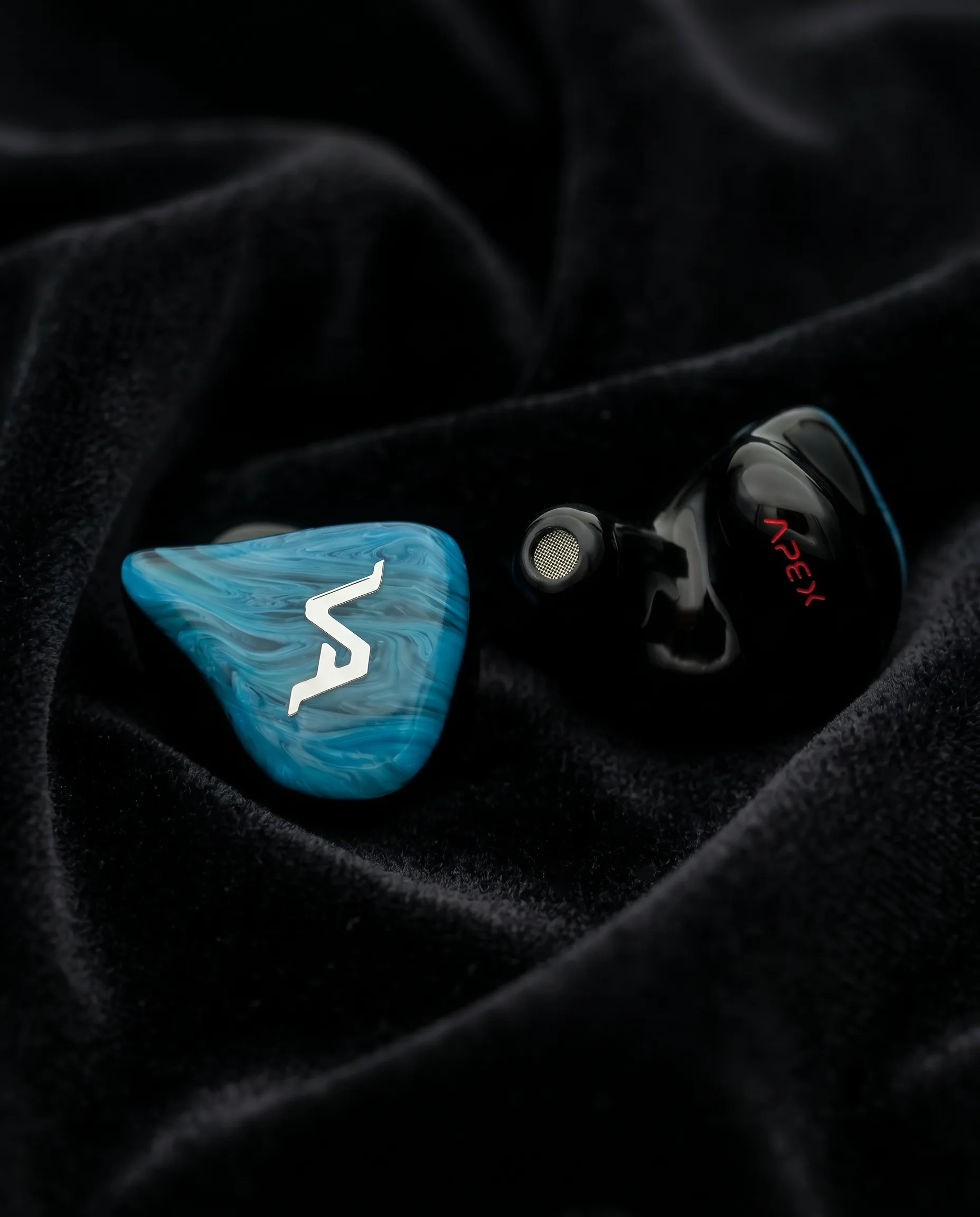 Bespoke Apex — azure marble faceplate and shell