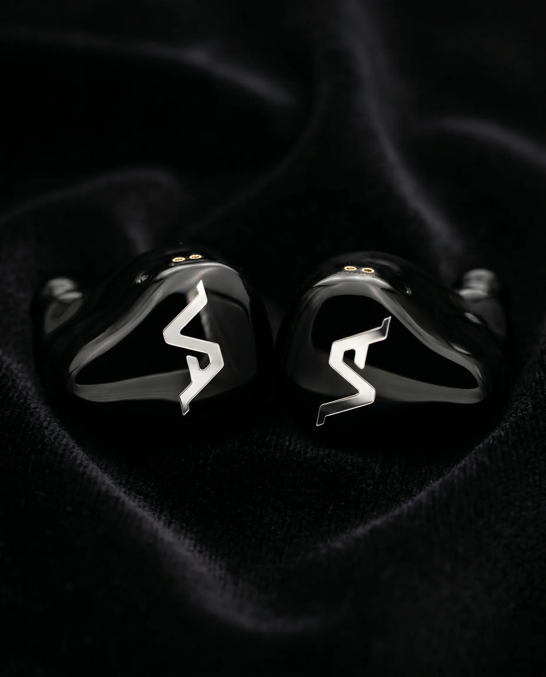 Apex IEM — universal fit